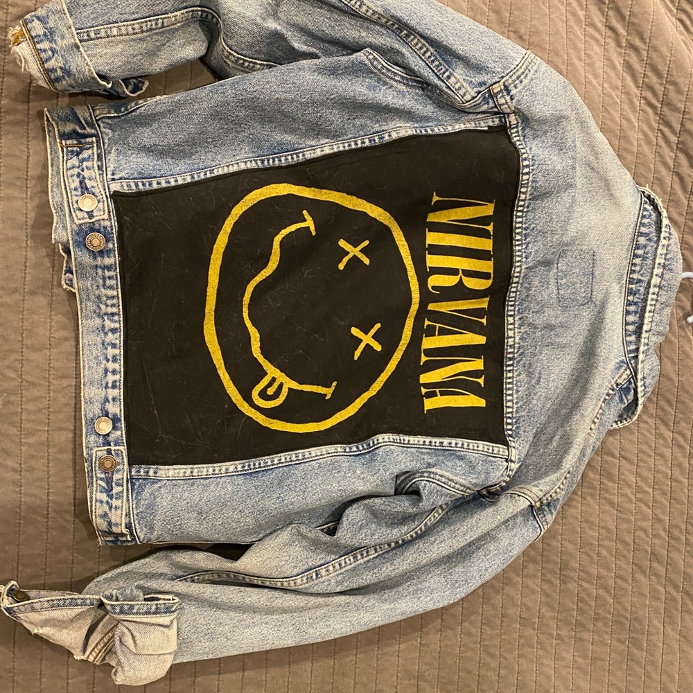 Trendy & Tipsy vintage Nirvana jean jacket